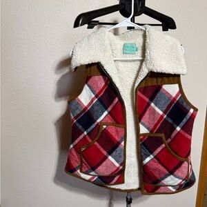 Judith March Cream Sherpa Vest